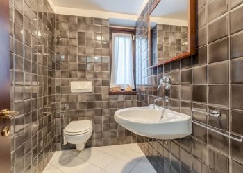 Bagno - Villa via Francesco Inzoli, 9, Tradate - foto 27