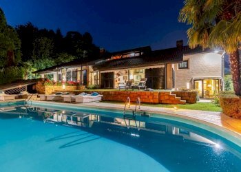 Piscina - Villa via Francesco Inzoli, 9, Tradate - photo 1