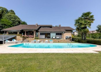 Piscina - Villa via Francesco Inzoli, 9, Tradate - photo 2