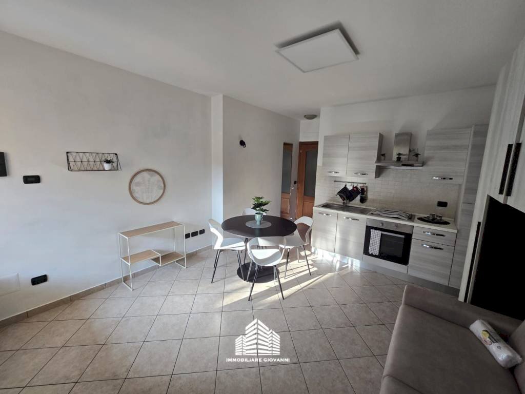 Cucina - Appartamento via Giovanni Antonio Molineri, 12, Bra - foto 1
