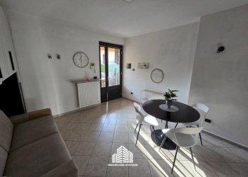 Salone - Appartamento via Giovanni Antonio Molineri, 12, Bra - foto 4