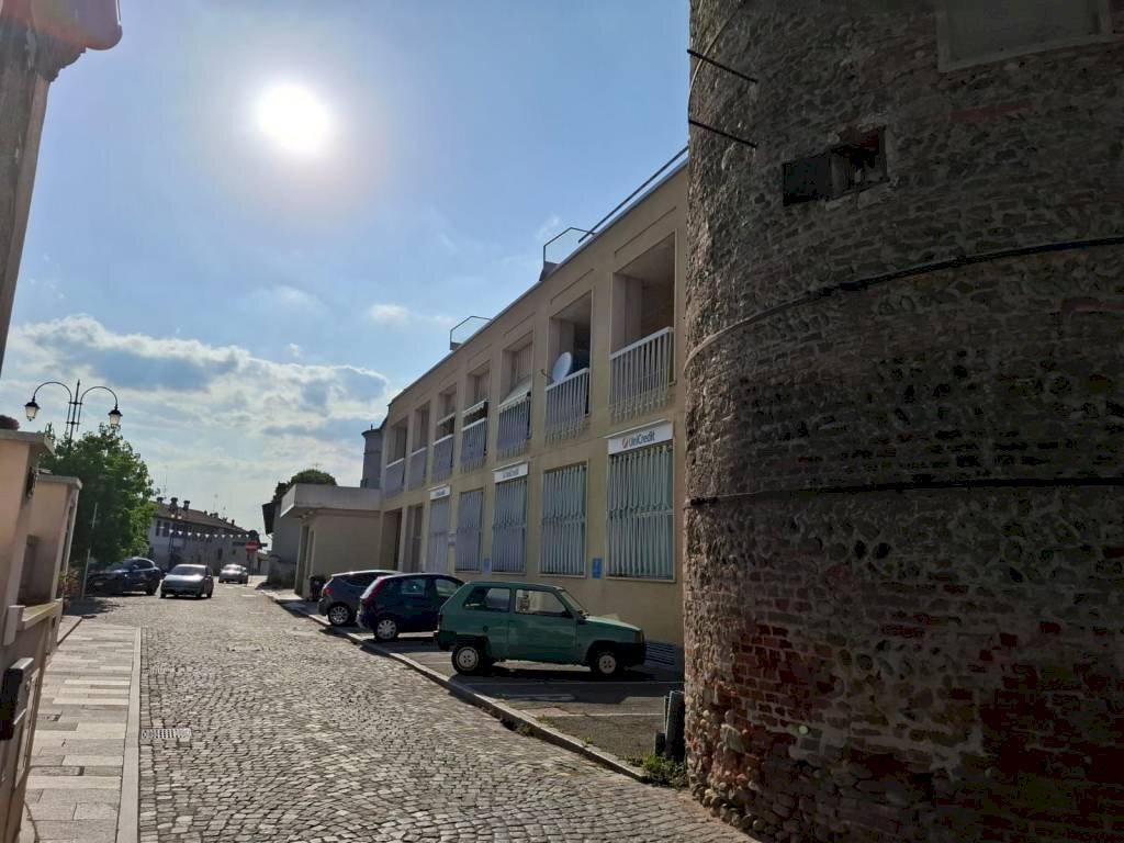 Zona - Quadrilocale piazza Francesco Donato, 4, Saluggia - foto 3
