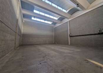 Magazzino - Capannone via Isaac Newton, 12, Pero - foto 6