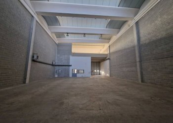 Magazzino - Capannone via Isaac Newton, 12, Pero - foto 8