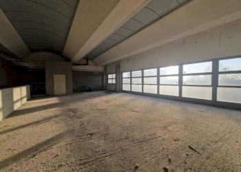 Magazzino - Capannone via Isaac Newton, 12, Pero - foto 17