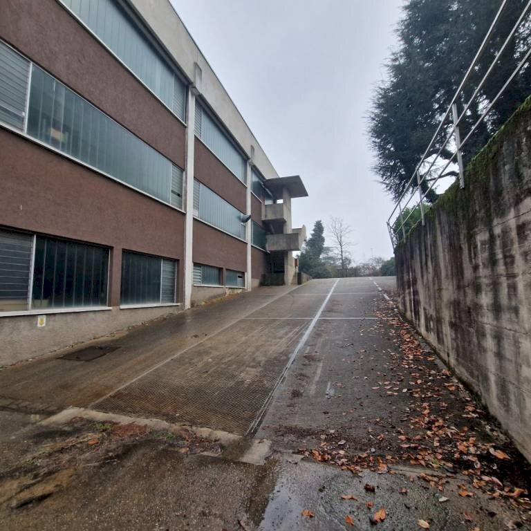 Facciata - Capannone via John Fitzgerald Kennedy, Cerro Maggiore - foto 3