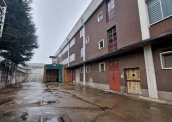 Facciata - Capannone via John Fitzgerald Kennedy, Cerro Maggiore - foto 2