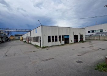 Magazzino - Capannone via John Fitzgerald Kennedy, Cerro Maggiore - foto 8