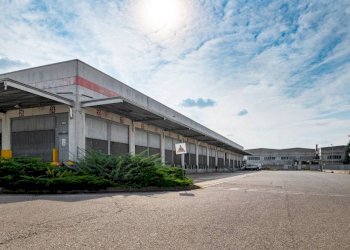 Magazzino - Capannone via Isonzo, Olgiate Olona - foto 1