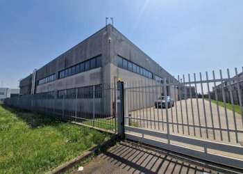 Facciata - Shed viale Lombardia, Parabiago - photo 3