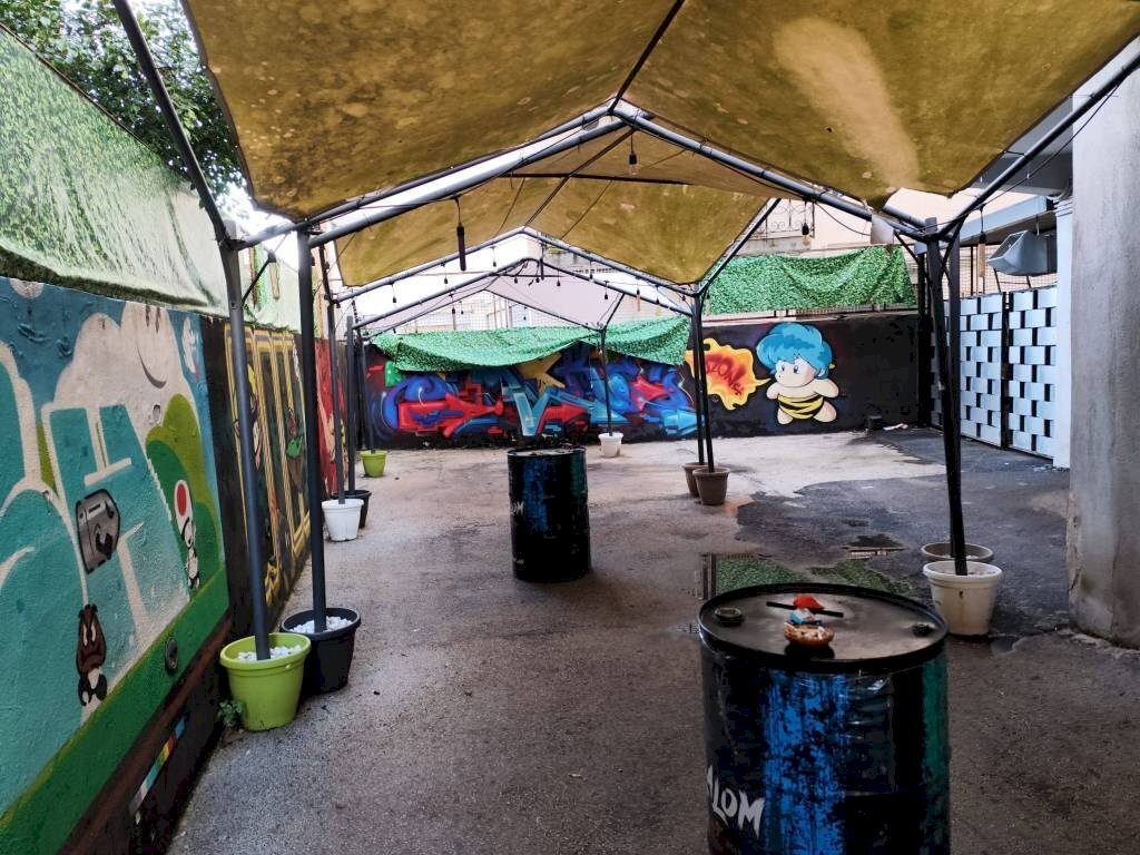 Cortile interno - Negozio via Roma, 16, Portici - foto 3