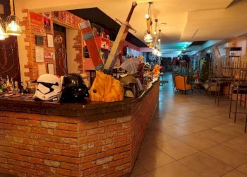 Interno non residenziale - Negozio via Roma, 16, Portici - foto 4