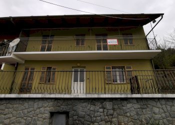 Semi-detached house Via Crosa, 6, Bagnolo Piemonte - photo 1