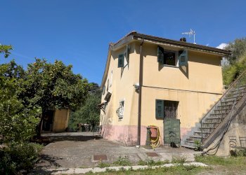 Independent house via Carpenara, Genova (neighborhood Pegli) - photo 1