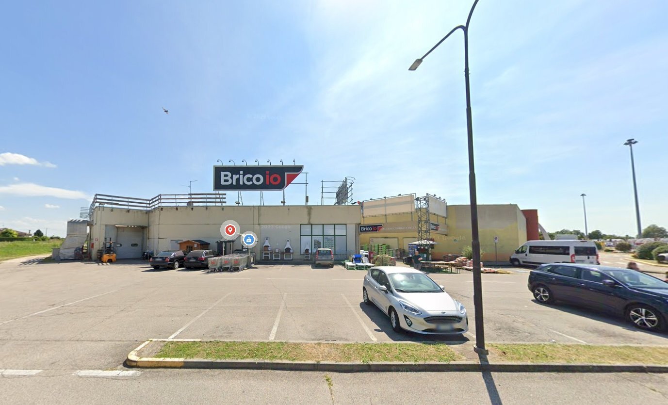 Negozio Via Scavazza, 1769, Giacciano con Baruchella - foto 1