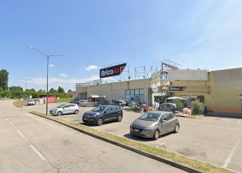 Negozio Via Scavazza, 1769, Giacciano con Baruchella - foto 2