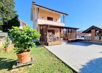 Villa Via Primo Levi, San Francesco al Campo - foto 1