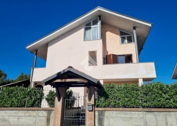 Villa Via Primo Levi, San Francesco al Campo - foto 2