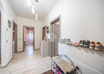 Three-room apartment Via Brenta, Formigine - photo 13