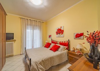 Three-room apartment Via Monsignor Alfonso Maria Riberi, Cuneo - photo 10