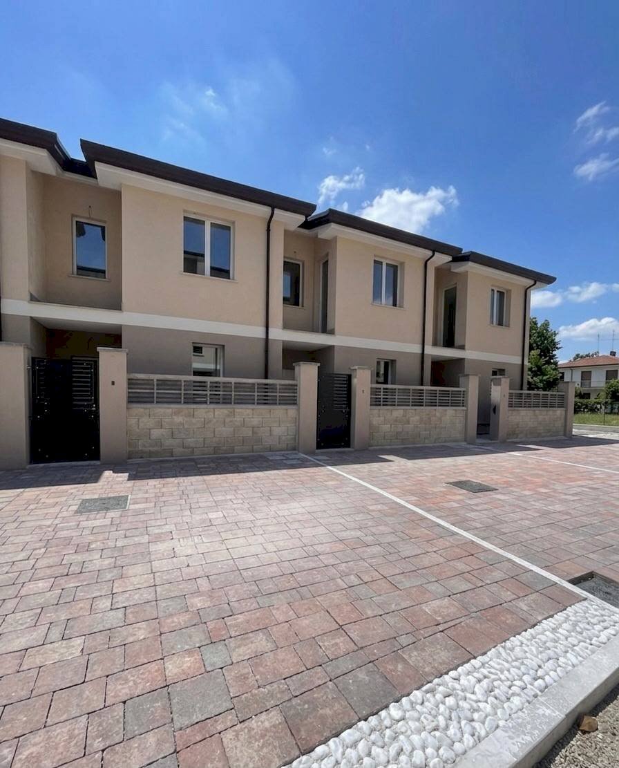 Foto 2 - Terraced Villa via marittima
snc, Frosinone - photo 2