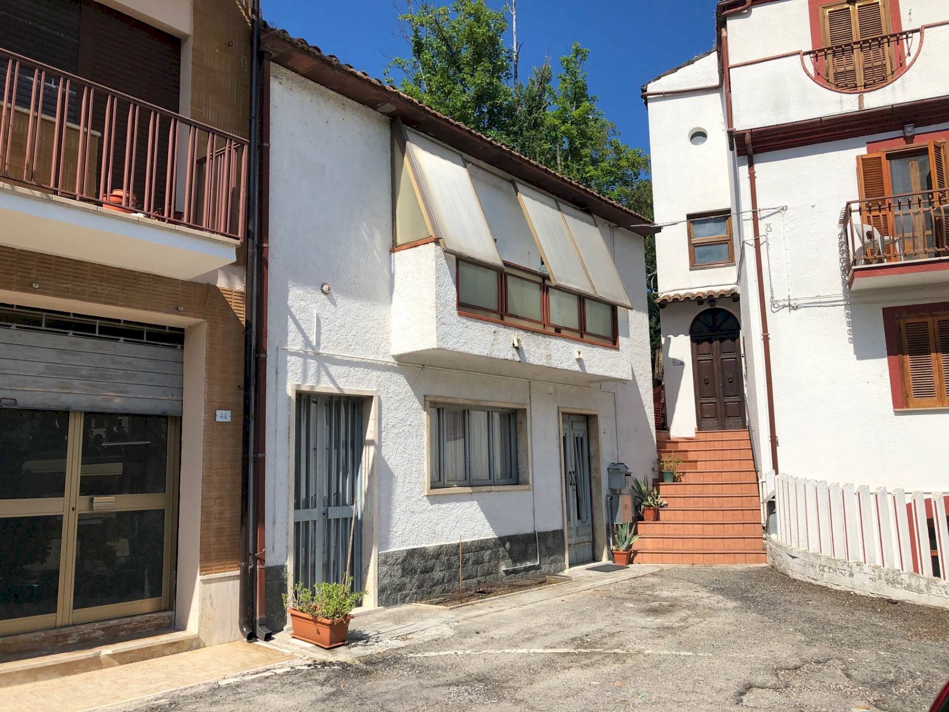 Foto 3 - Villa a Schiera Borgo San Leonardo
 
44, Isola del Gran Sasso d'Italia - foto 3