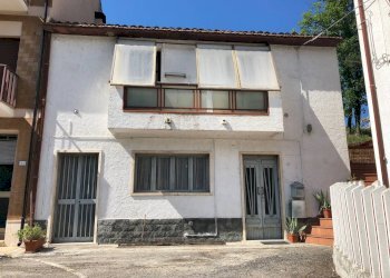 Foto 1 - Villa a Schiera Borgo San Leonardo
 
44, Isola del Gran Sasso d'Italia - foto 1