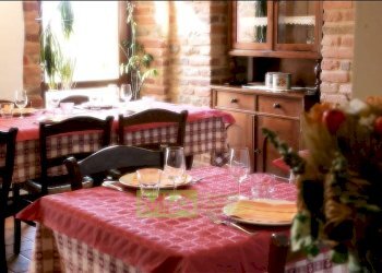 Foto 8 - Attività Commerciale Piane Vecchie
 
1, Comunanza - foto 8