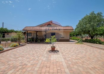 Casa all\'aperto - Villa Via Federico Ozanam
 
19, Caltagirone - foto 3