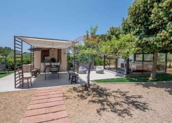 Terrazza - Villa Via Federico Ozanam
 
19, Caltagirone - foto 9