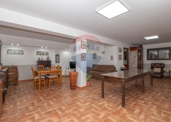 Sala da pranzo - Villa Via Federico Ozanam
 
19, Caltagirone - foto 22