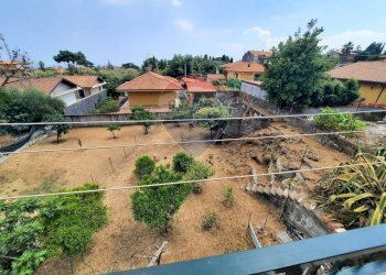 Giardino - Casa semi indipendente Via Iacopo da Lentini
 
22, Mascalucia - foto 16