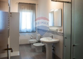 Bagno - Trilocale Via Croce
 
100, Aci Catena - foto 7