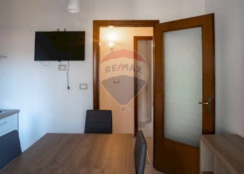 Sala da pranzo - Trilocale Via Croce
 
100, Aci Catena - foto 17