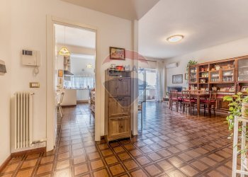 Sala da pranzo - Four-room apartment Via Fulda
 
115, Roma - photo 8