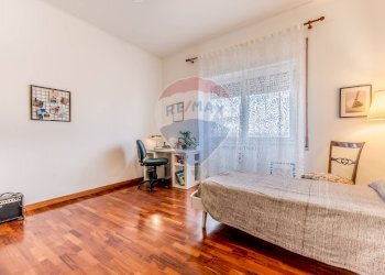 Camera / camera da letto - Four-room apartment Via Fulda
 
115, Roma - photo 23