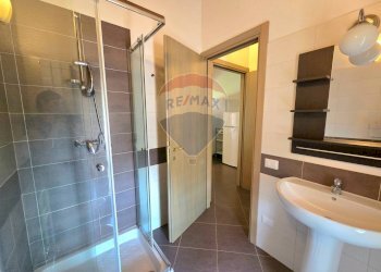 Bagno - Monolocale via ascione
 
2169, Terranuova Bracciolini - foto 10