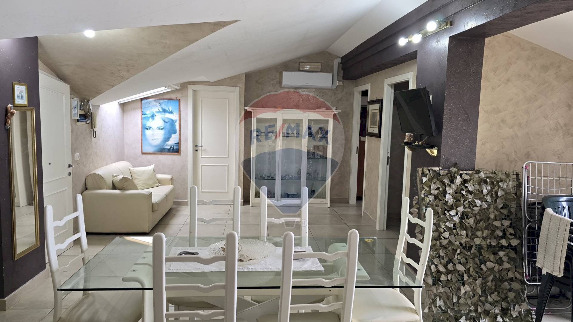 Sala da pranzo - Attico VIA SPIAGGIA
 
115, Mascali - foto 3