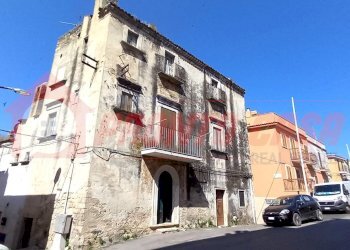 Foto 1 - Stabile - Palazzo Corso Madonna del Carmine
 
107, Vico del Gargano - foto 1