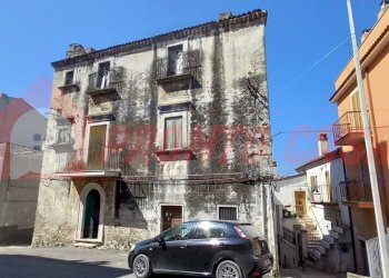 Foto 2 - Stabile - Palazzo Corso Madonna del Carmine
 
107, Vico del Gargano - foto 2