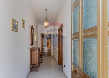 Hall / corridoio - Quadrilocale Via Alessandro Volta
 
22, Usini - foto 5