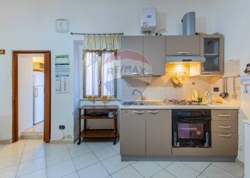 Cucina - Quadrilocale Via Alessandro Volta
 
22, Usini - foto 11