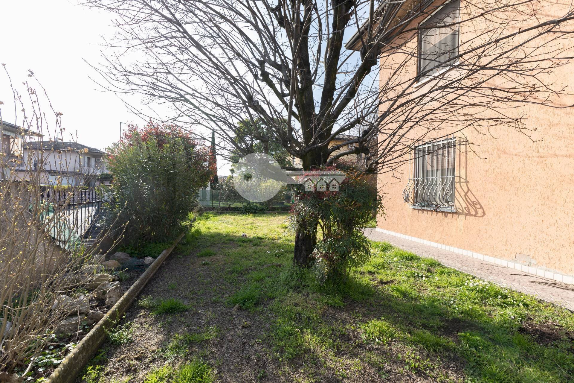 Foto 3 - Semi-detached house Via Redipuglia
 
8, Leno - photo 3