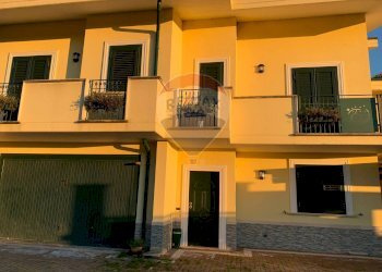 Edificio all\'aperto - Casa indipendente Cervaro - foto 8