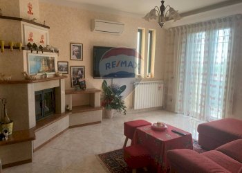 Soggiorno - Casa indipendente Cervaro - foto 28