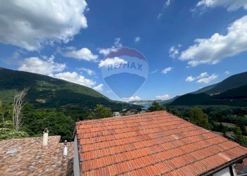 Vista delle montagne - Casa indipendente Via Castello
 
snc, Villetta Barrea - foto 8
