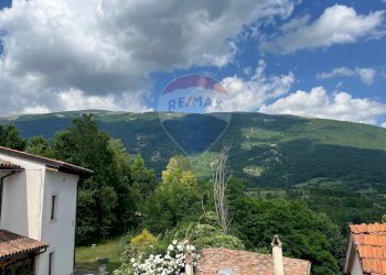 Vista delle montagne - Casa indipendente Via Castello
 
snc, Villetta Barrea - foto 11