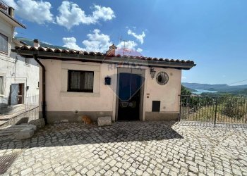 Casa all\'aperto - Casa indipendente Via Castello
 
snc, Villetta Barrea - foto 4