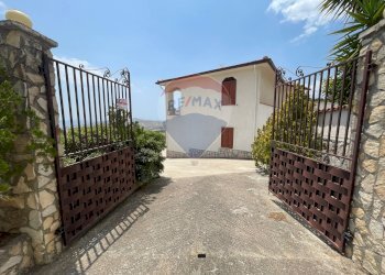 Casa all\'aperto - Villa Contrada San Matteo
 
SNC, Bivona - foto 3