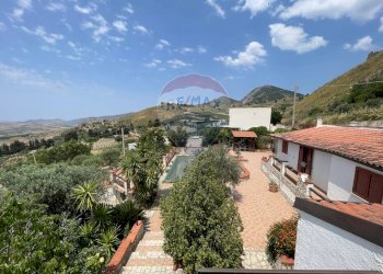 Edificio all\'aperto - Villa Contrada San Matteo
 
SNC, Bivona - foto 50